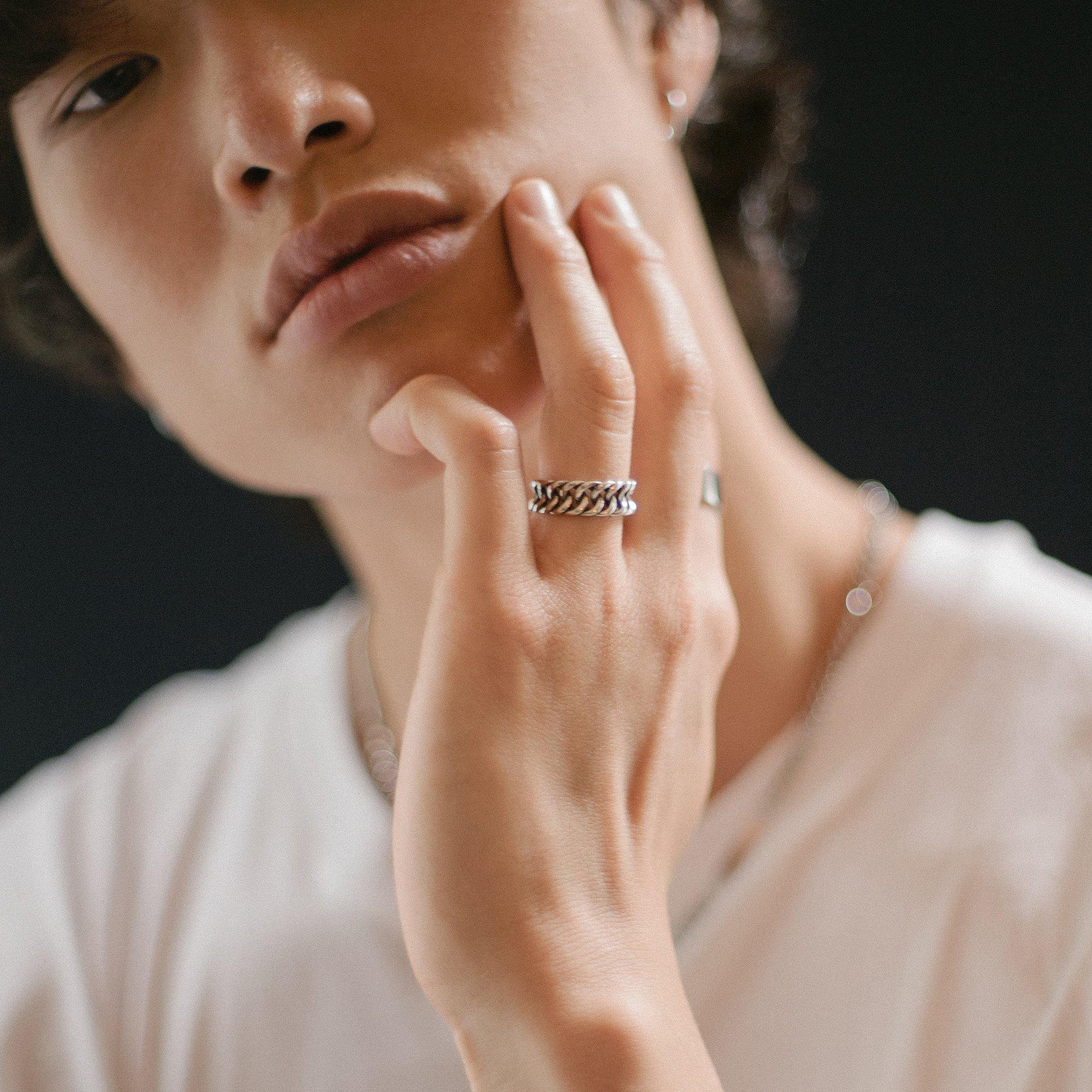 Benett Cuban Link Ring - MêLANT